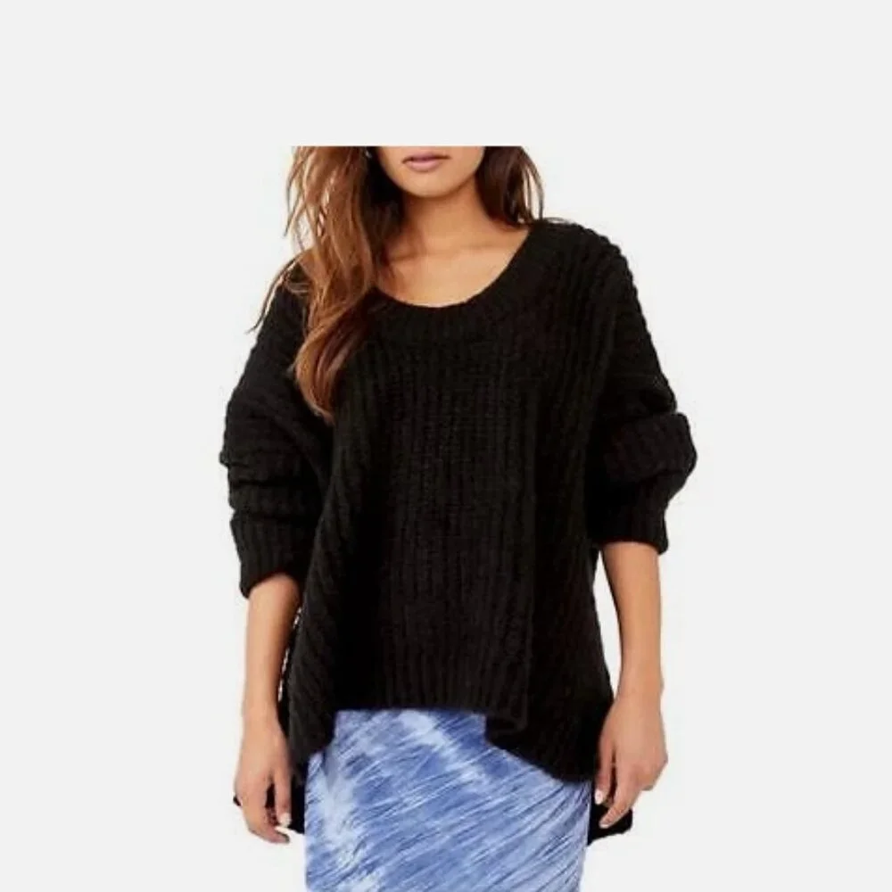 Free People Blue Bell V-Neck Sweater – Black, Size XS (NWT)